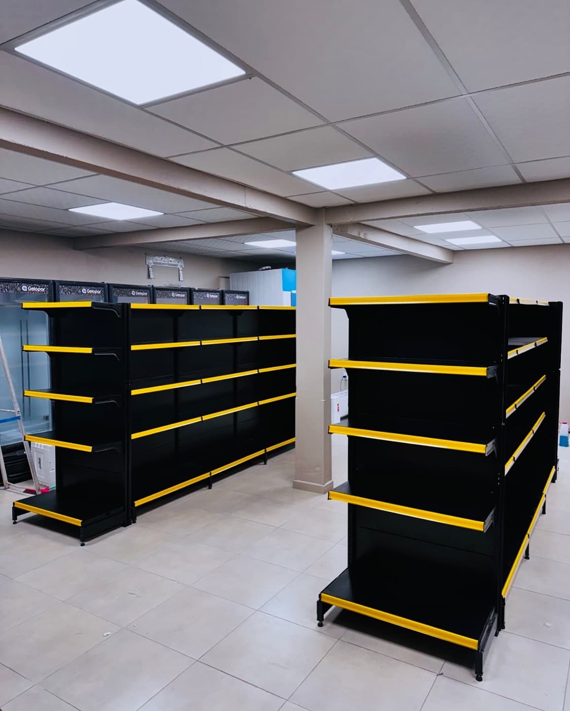 Gôndolas instalado
