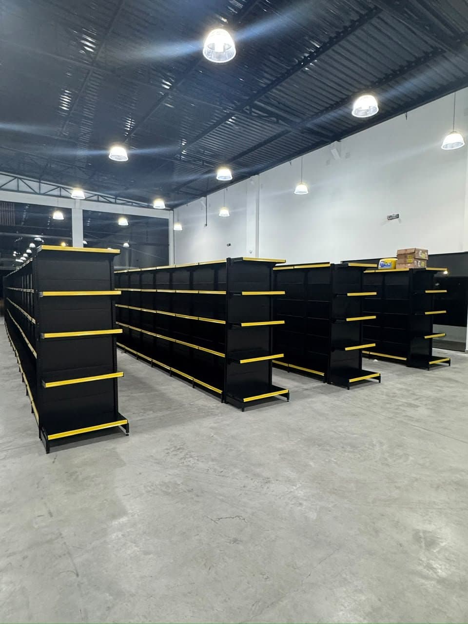 Gôndolas instalado