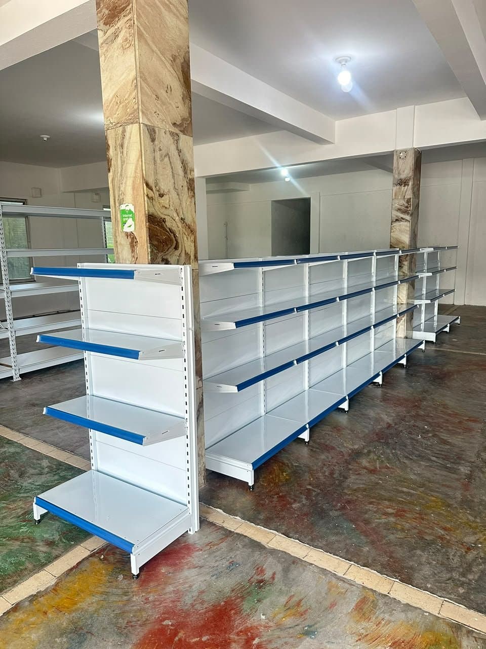 Gôndolas instalado