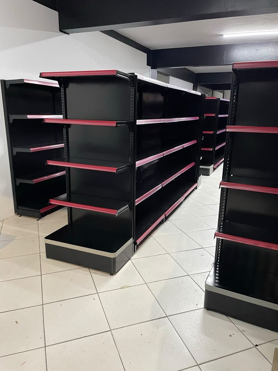 Gôndolas instalado