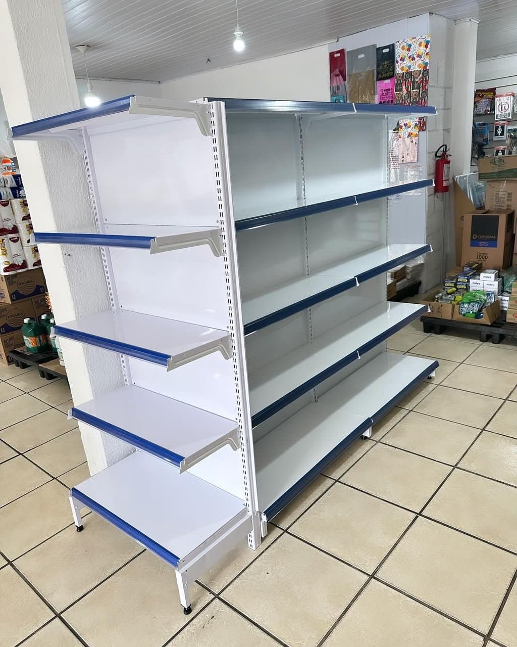 Gôndolas instalado