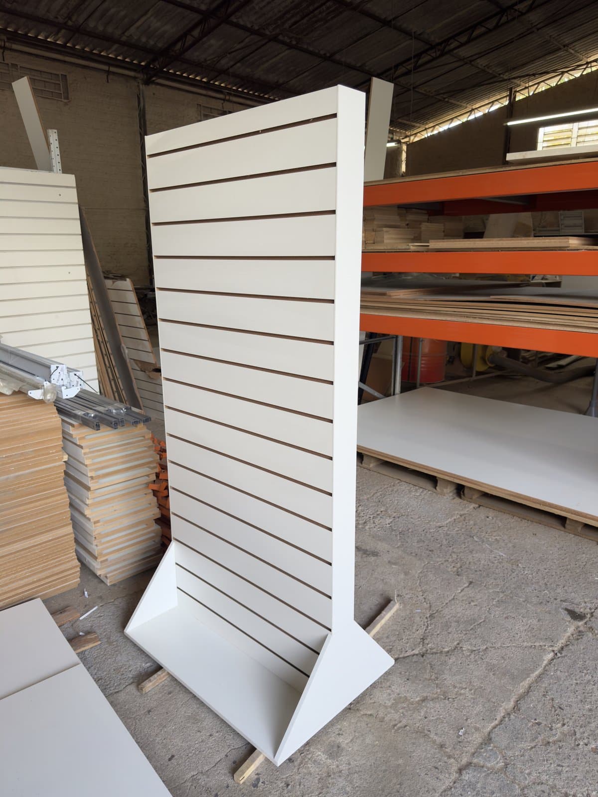 Móveis em Aço e MDF instalado